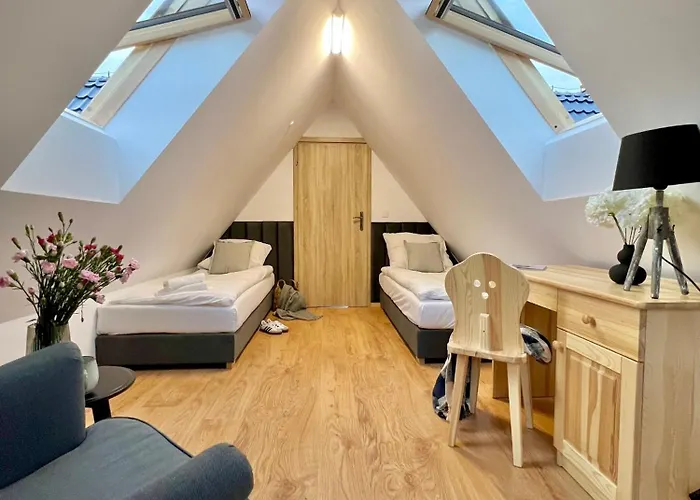 Nosal & Wine アパートホテル 3*