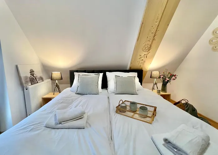 アパートホテル Nosal & Wine